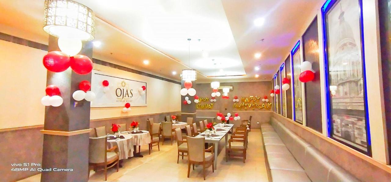 Ojas Hotel & Resort Durgāpur Exteriör bild